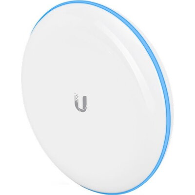 UBB is the ideal solution for short-range, high-throughput connectivity. Integration with the UniFi app makes bridging two netwo