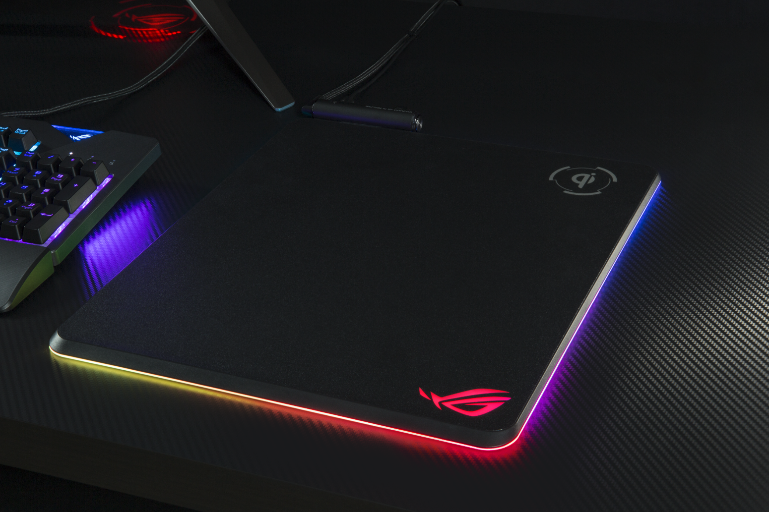 asus rog balteus qi mouse pad